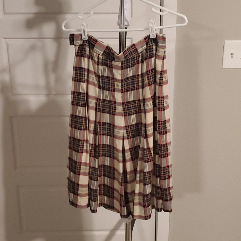 Urban outfitters plaid tan skirt M